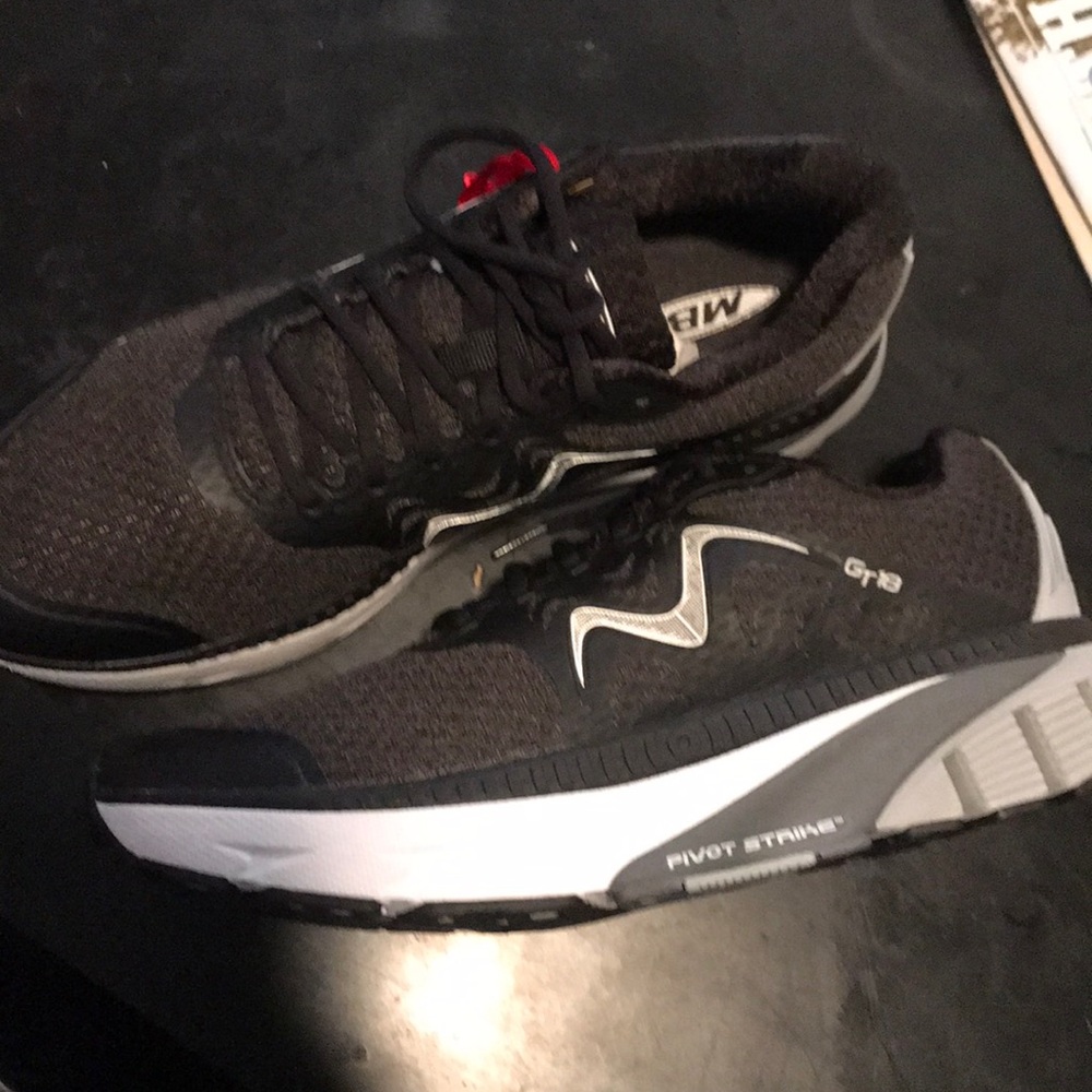 Mbt walk-in g shoes
